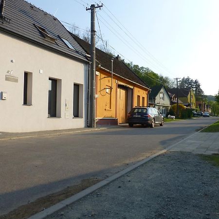 Pod Kralicim Vrchem Apartment Milovice  Екстериор снимка