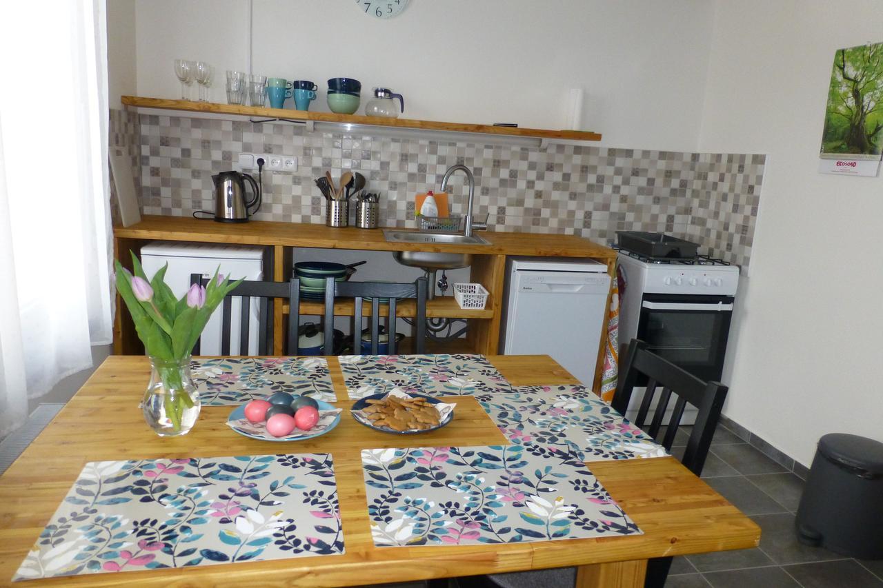 Pod Kralicim Vrchem Apartment Milovice  Екстериор снимка